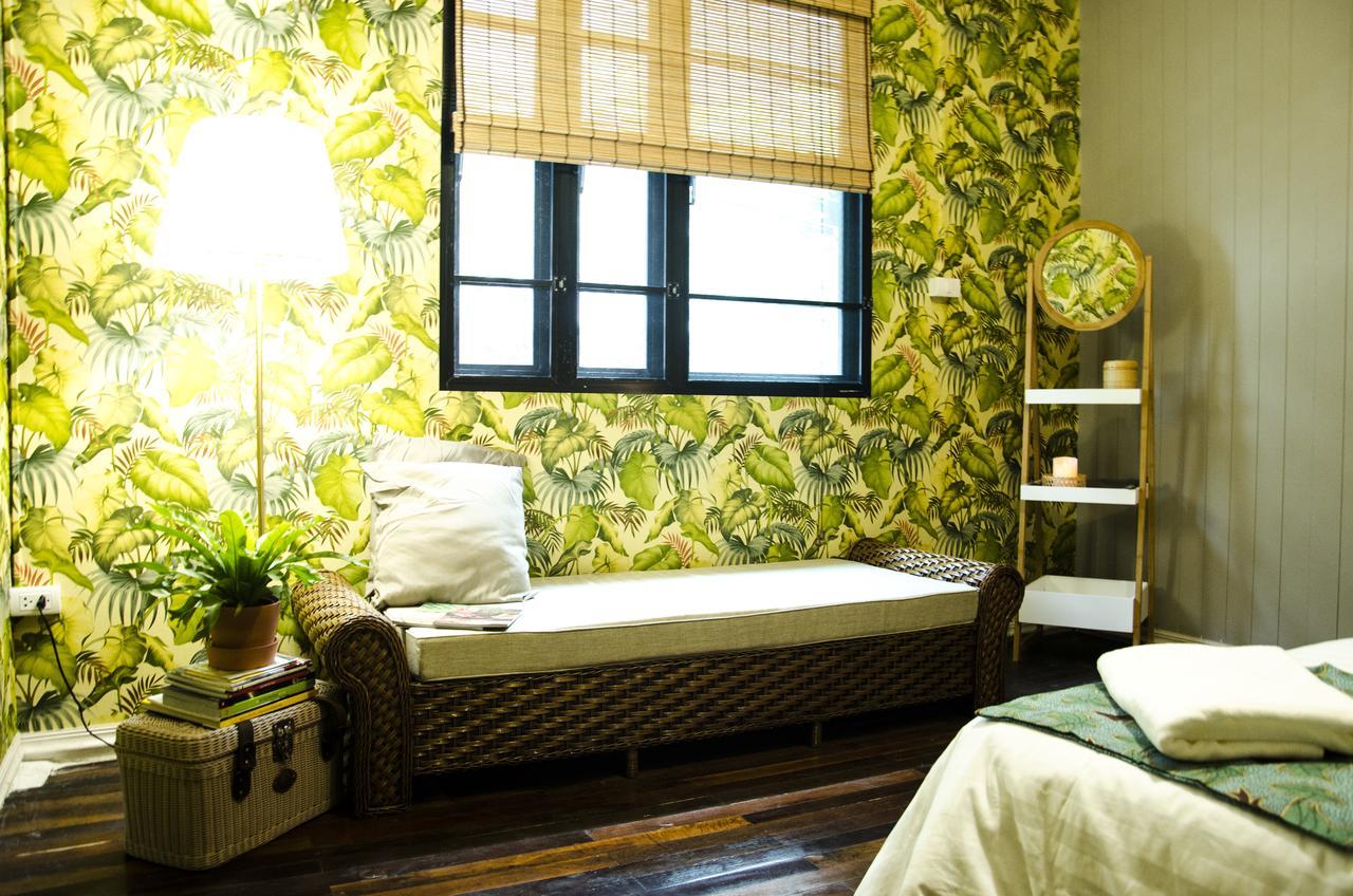 Goodfellas Thong Lo Hostel #Check In Time Needed# Банкок Екстериор снимка